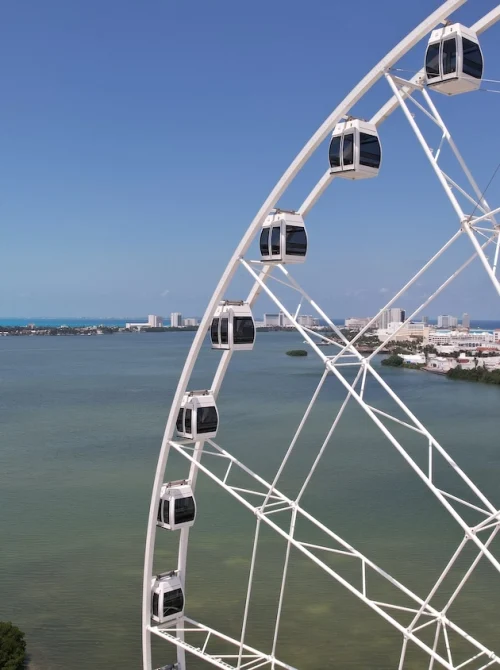 cancun ferris wheel